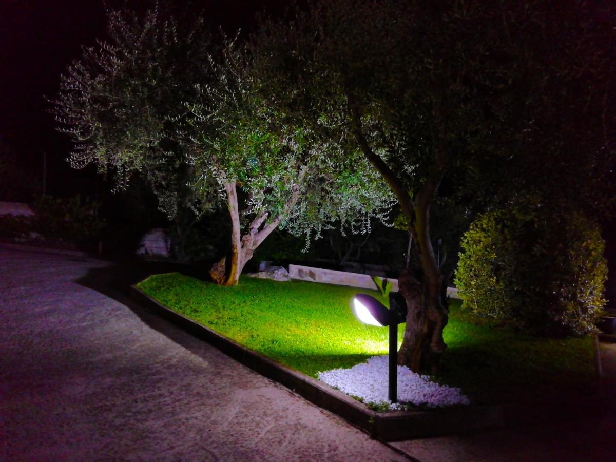 B&B Maison Villa Vittorio Avella エクステリア 写真